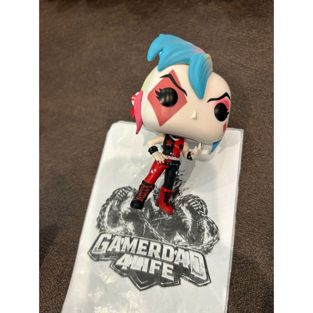 Funko Pop DC Heroes Harley Quinn Punk Rock Skull Bags Hot Topic Exclusive # 233
